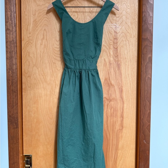 Everlane Dresses & Skirts - XS Everlane Green Midi Dress Cross Back Sleeveless Cotton Summer Dress